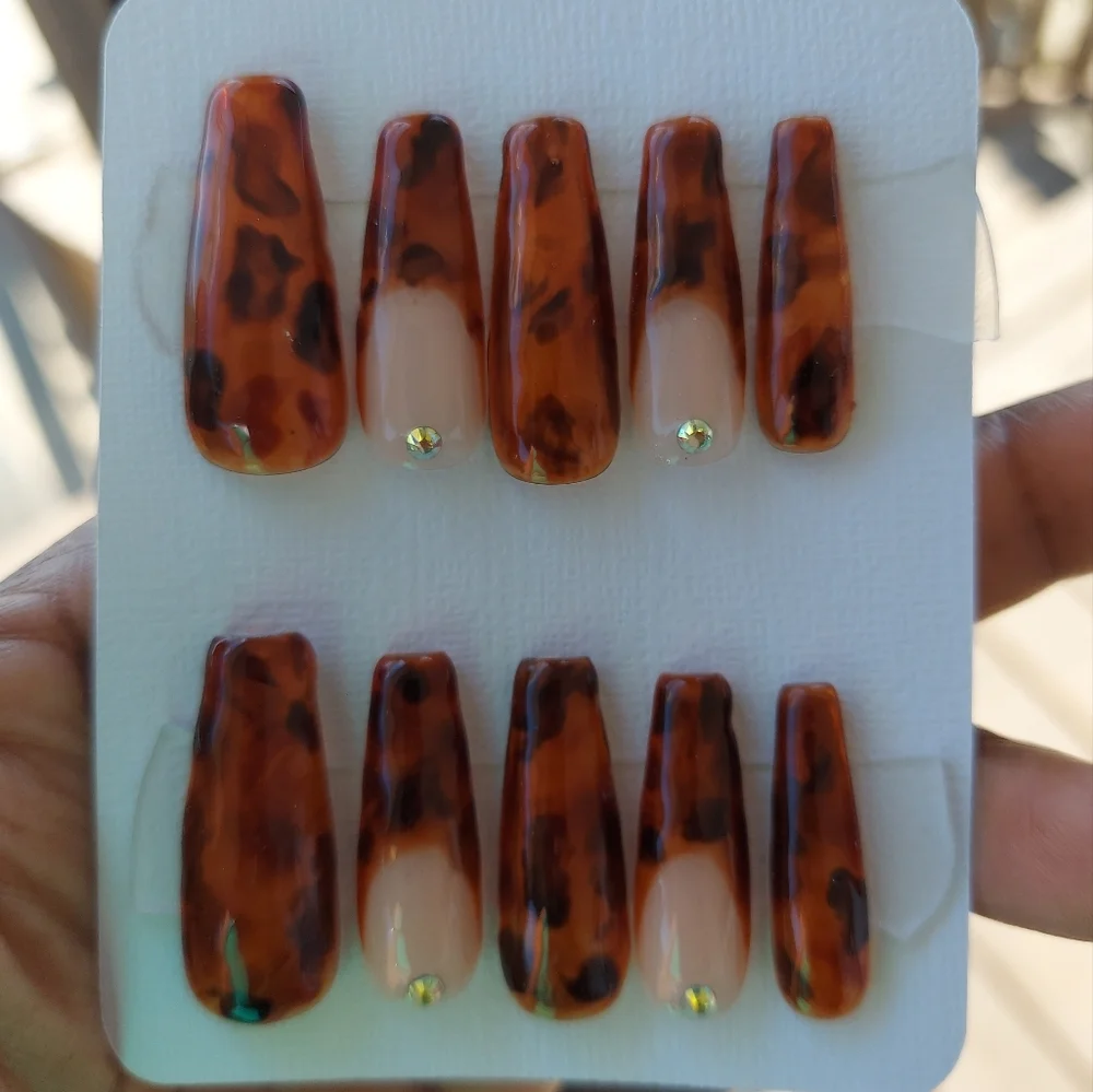 Tortoise Shell Nails - Picture 4 of 7